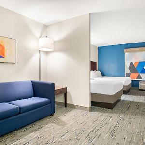 Queen Suite